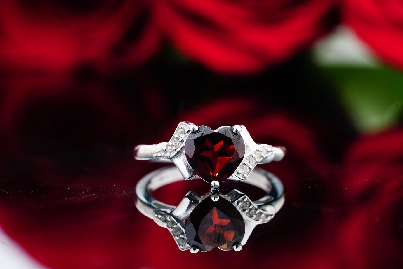 features-diamond.jpg