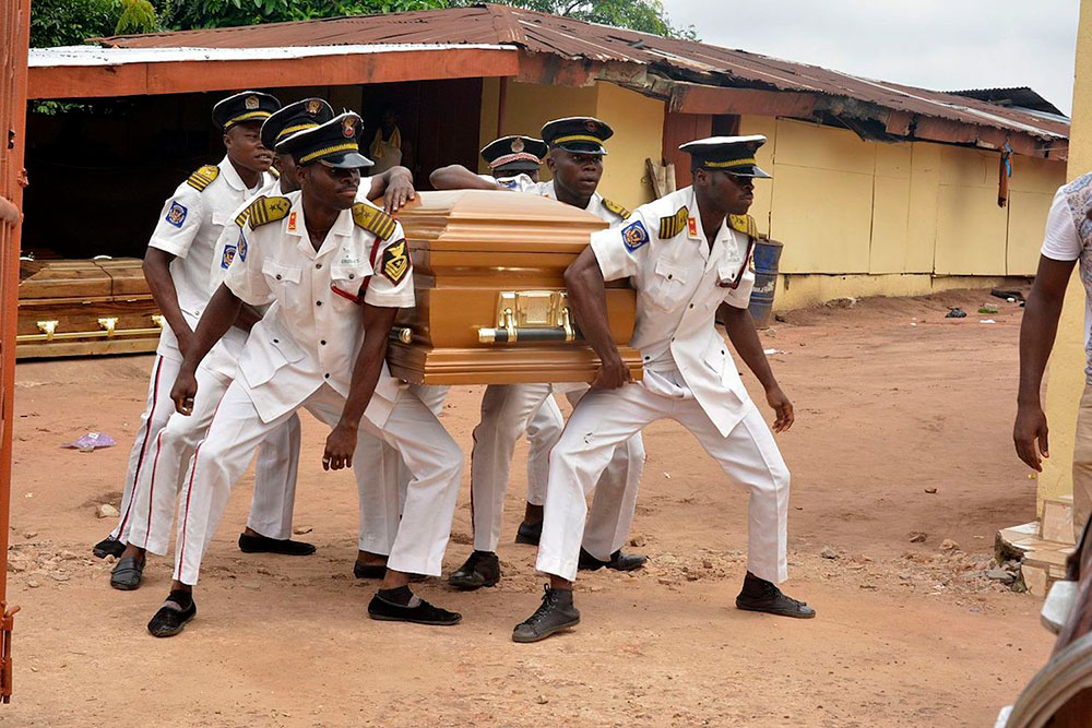 ghanian-and-nigerian-coffin-dancers