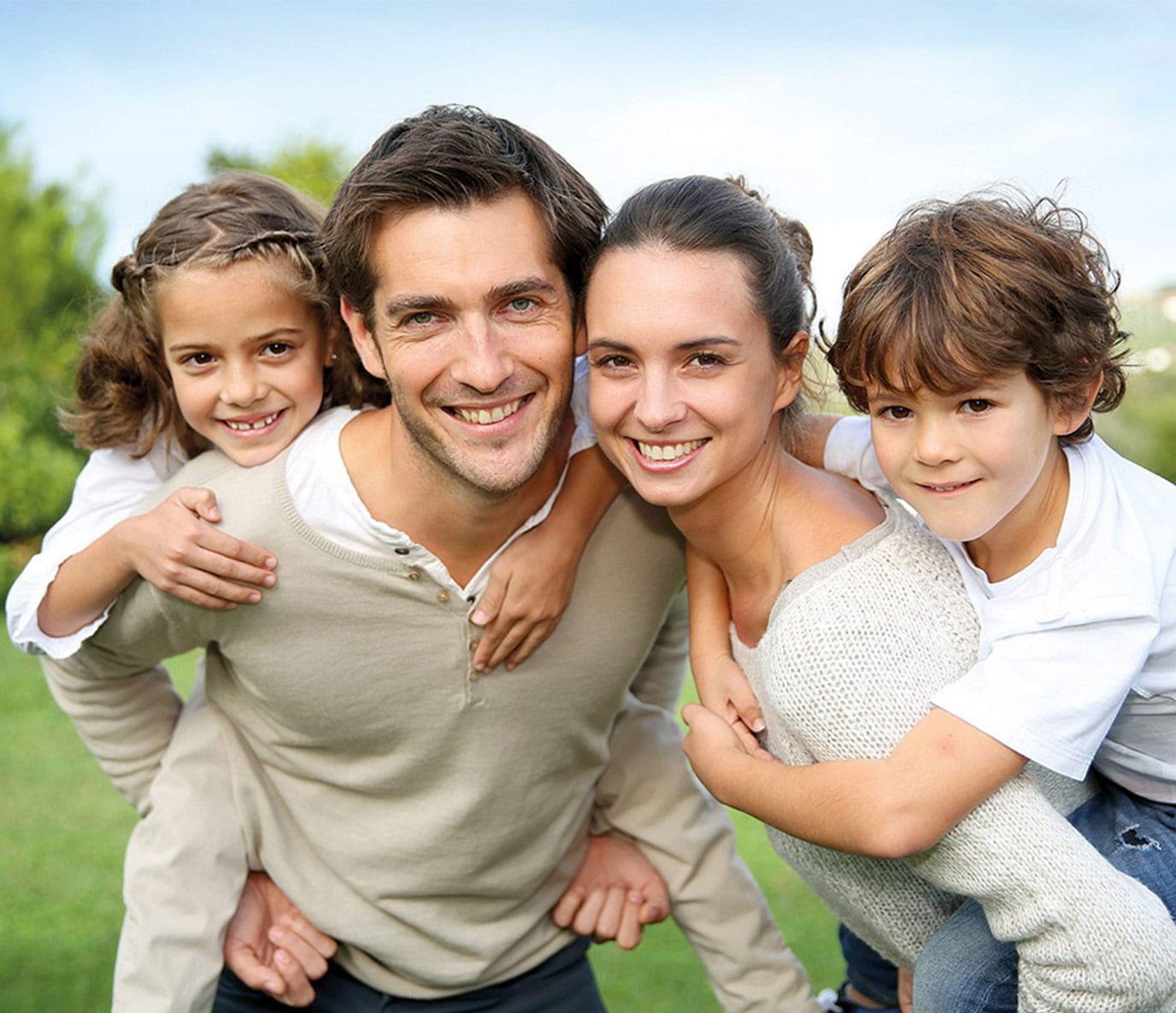 El diamante conmemorativo LONITÉ™️ devuelve la sonrisa a los rostros de las familias en duelo.
